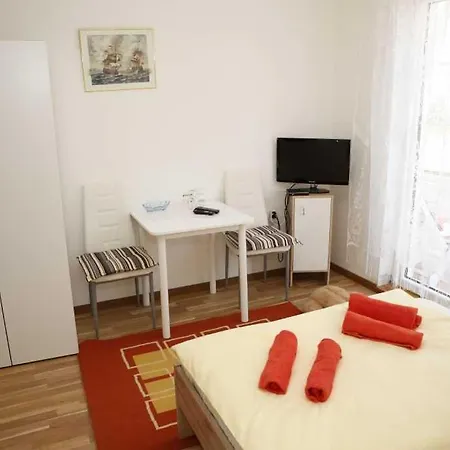 Melisa Δωμάτια σε οικογενειακή κατοικία